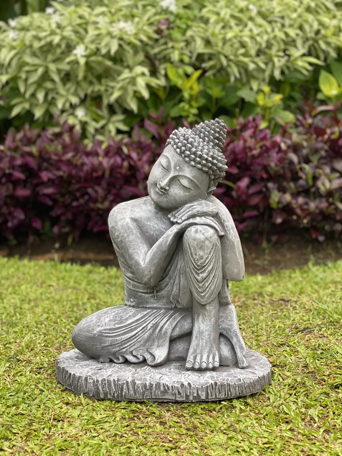 Product image 8 of the product “Hema - Buddha relax - left knee is up, 45 cm H | cast stone ”